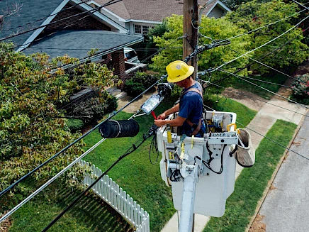 Elektriker und Elektroinstallateur Elektriker und Elektro­installateur
