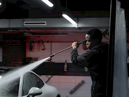 Professionelle Autoreinigung Professionelle Autoreinigung